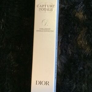 NIB Dior Capture Totale Hyalushot wrinkle corrector